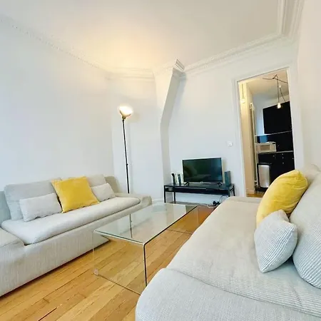 Comfort House * Paris